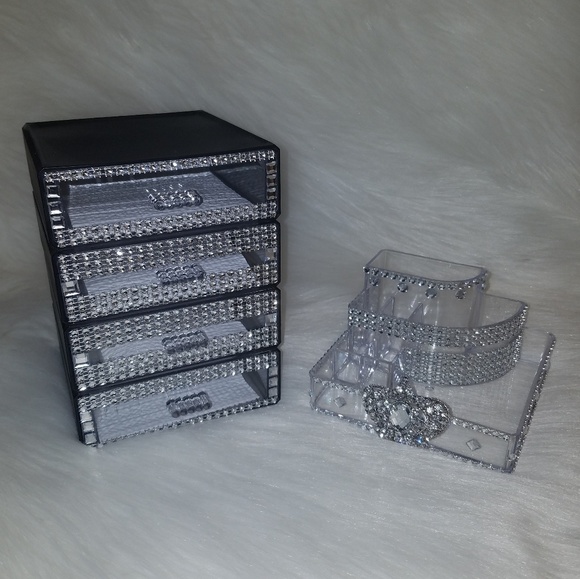 Makeup Organizer - Picture 2 of 5